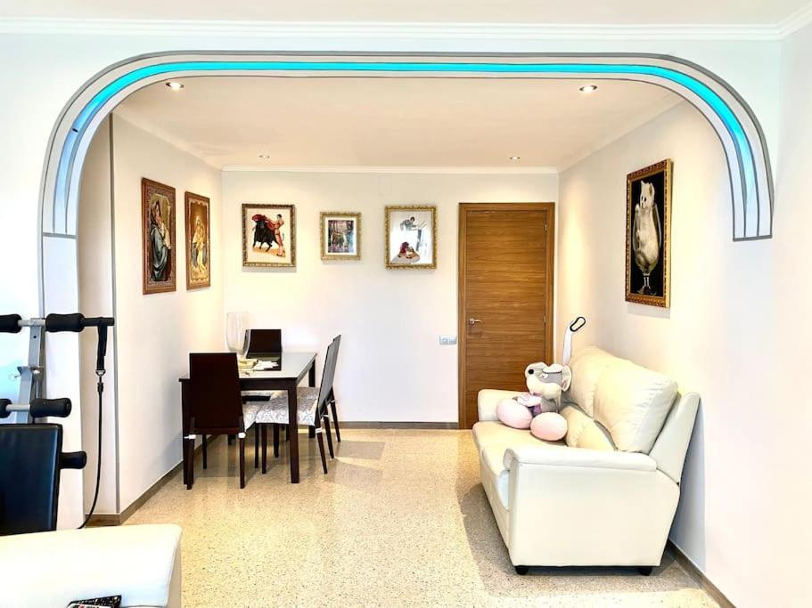 Shared Apartment! Piso Compartido! Общая Квартира! Севилья Экстерьер фото
